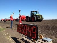 CLAAS і HORSCH поставили світовий рекорд з посіву кукурудзи