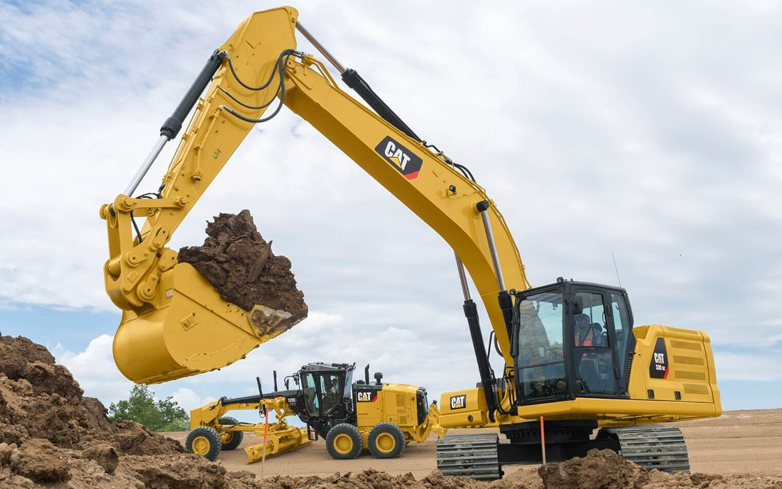 CAT 330