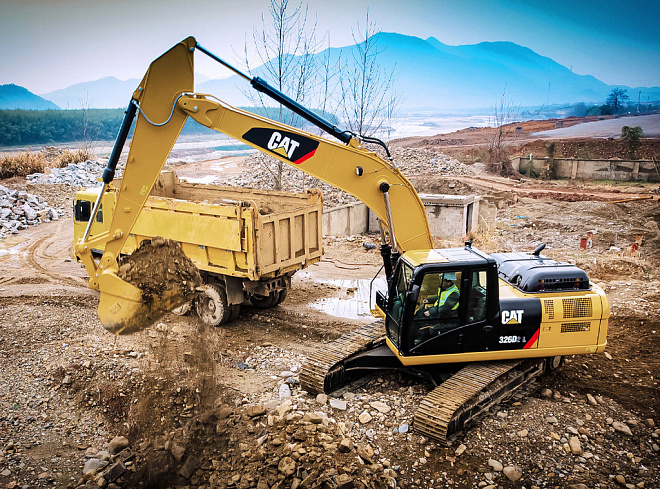 Екскаватори зі збільшеним вильотом стріли CAT 326D2L SLR – слайд