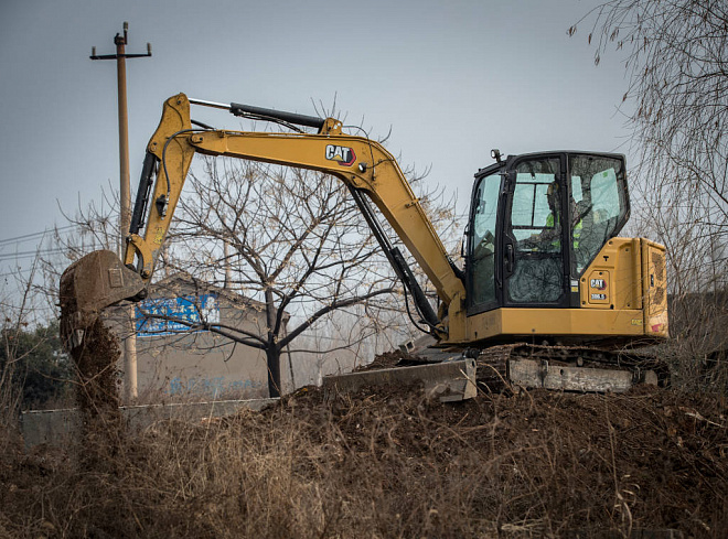 Міні-екскаватори CAT 306.5 – слайд