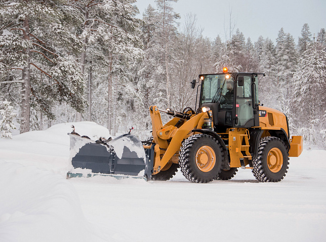 Малі колісні фронтальні навантажувачі CAT 914K – слайд
