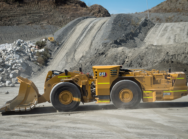 Вантажно-доставочні машини для підземних робіт CAT R1700 – слайд