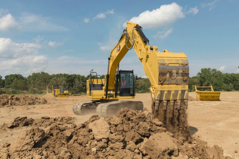 Середні гусеничні екскаватори CAT 320  GC – слайд