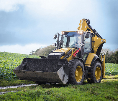 Огляд модельного ряду екскаваторів-навантажувачів CAT