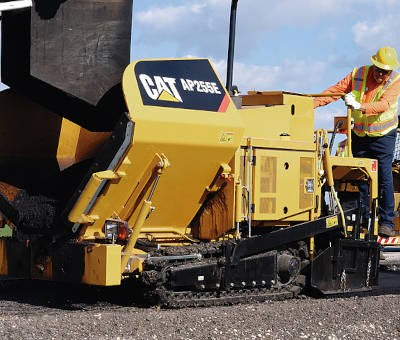 Особливості роботи на асфольтоукладачах Cat® Особливості роботи на асфольтоукладачах Cat®