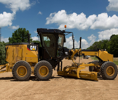 Огляд нових моделей автогрейдерів CAT 120 та CAT 120 AWD
