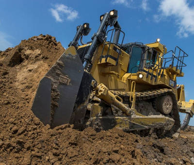 Високий рівень паливної ефективності та надійності з бульдозером Cat® D10T2 Високий рівень паливної ефективності та надійності з бульдозером Cat® D10T2