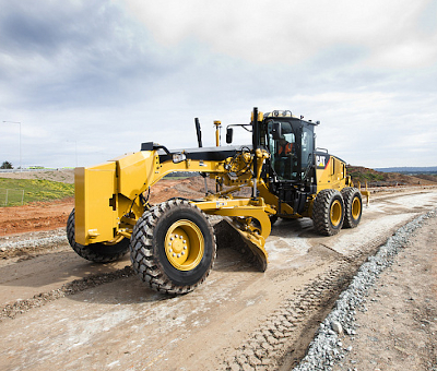Особливості автогрейдера CAT 160К