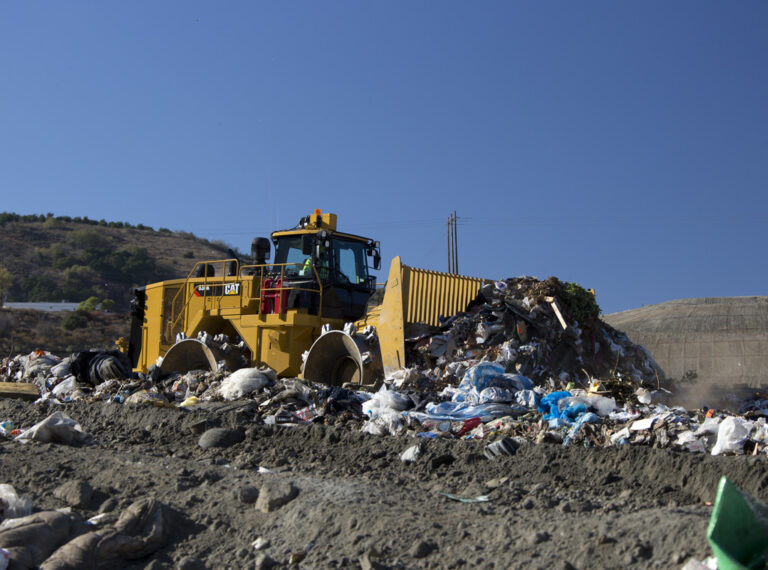 Ущільнювачі сміття CAT 836K – слайд
