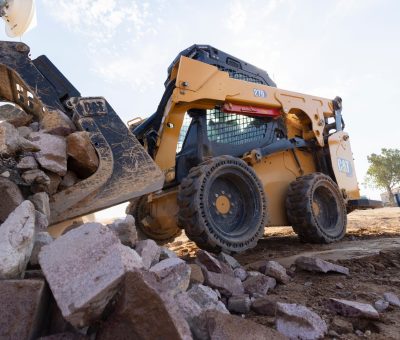 Колісні міні-навантажувачі CAT 270 – мініатюра