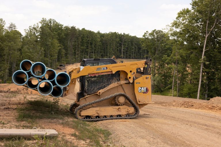 Гусеничні міні-навантажувачі CAT 275 – слайд