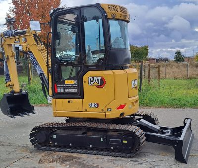 Міні-екскаватори CAT 303CR б/в – мініатюра