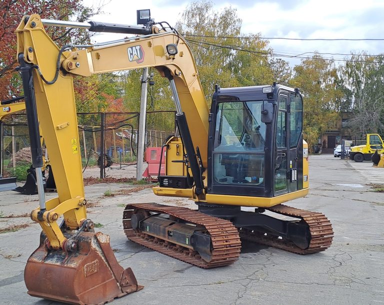 Гусеничні екскаватори CAT 307 б/в – слайд