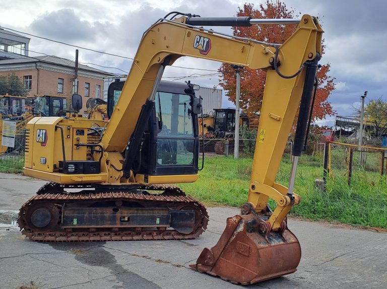 Гусеничні екскаватори CAT 307 б/в – слайд