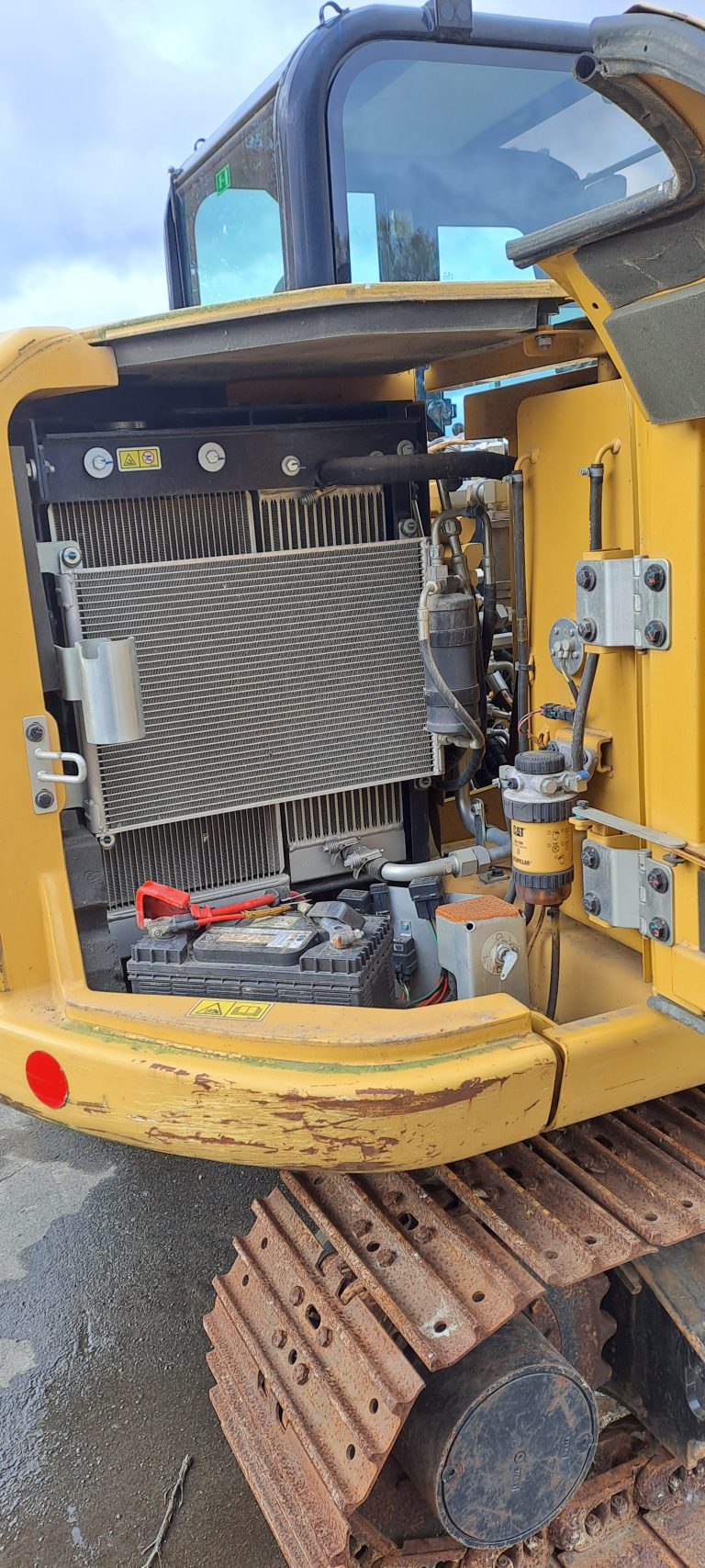 Гусеничні екскаватори CAT 307 б/в – слайд