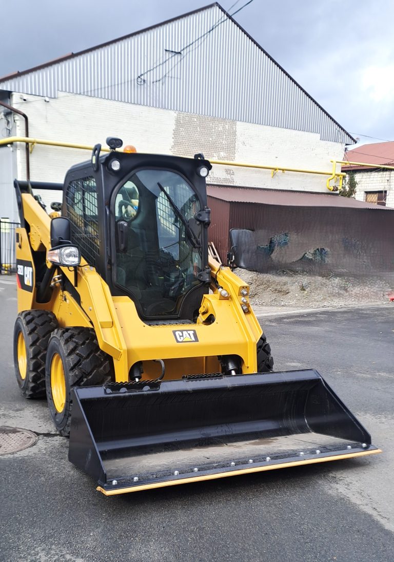 Міні-навантажувачі CAT 262D б/в – слайд