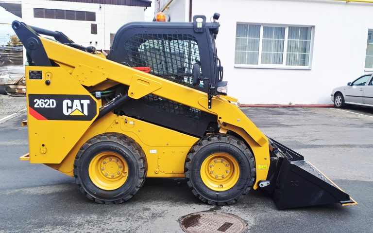 Міні-навантажувачі CAT 262D б/в – слайд
