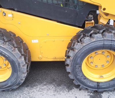 Міні-навантажувачі CAT 262D б/в – мініатюра