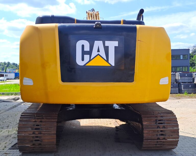 Середні гусеничні екскаватори CAT 320E L б/в – слайд
