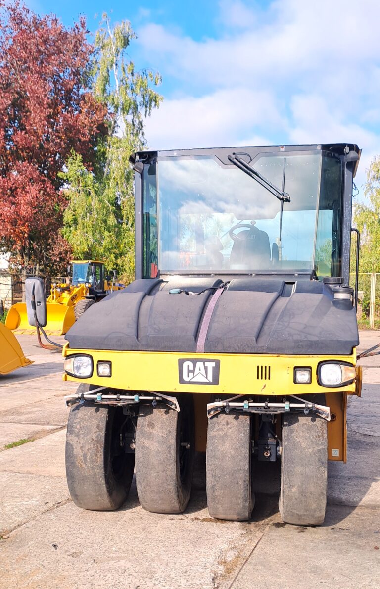Пневмоколісні котки CAT Пневмоколісний коток CAT CW-34 б/в – слайд