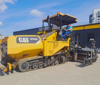 Гусеничні асфальтоукладачі CAT AP655F б/в – мініатюра