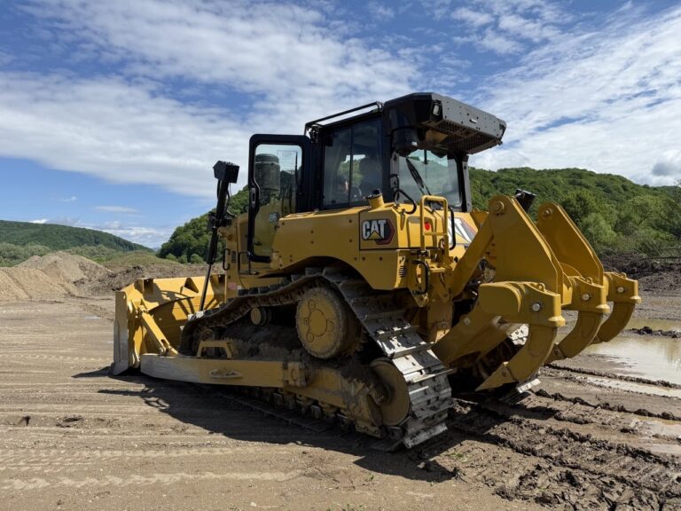 Середні гусеничні бульдозери CAT D6 – слайд
